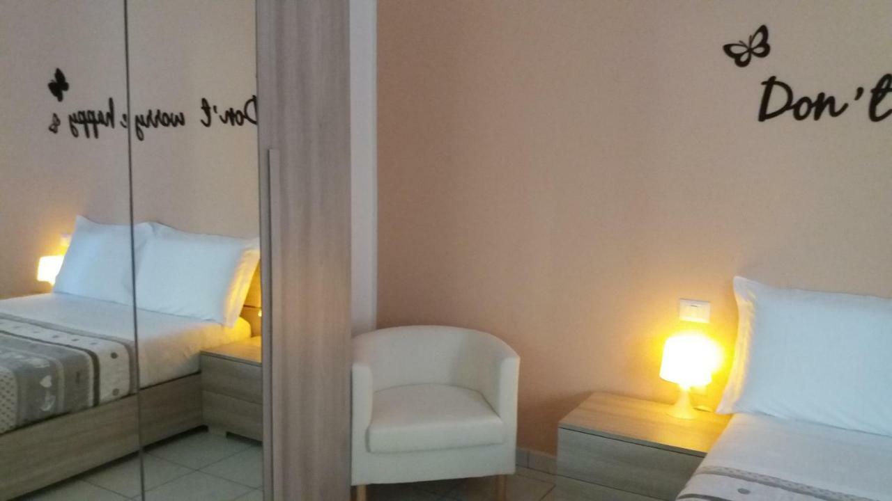 Depandance Macchiavelli 2 Hotel กาญารี ภายนอก รูปภาพ