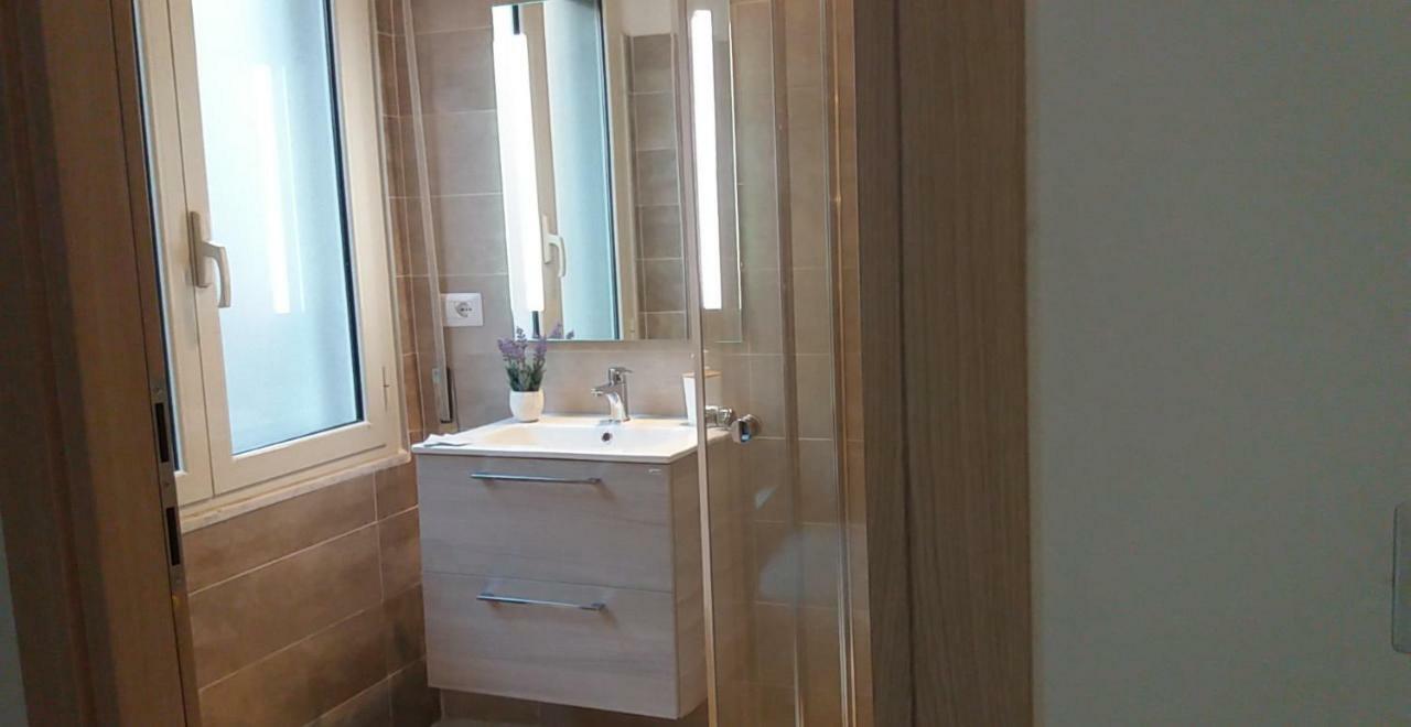 Depandance Macchiavelli 2 Hotel กาญารี ภายนอก รูปภาพ